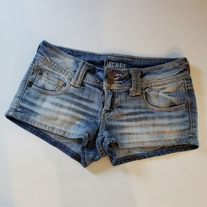 Women's short stretch